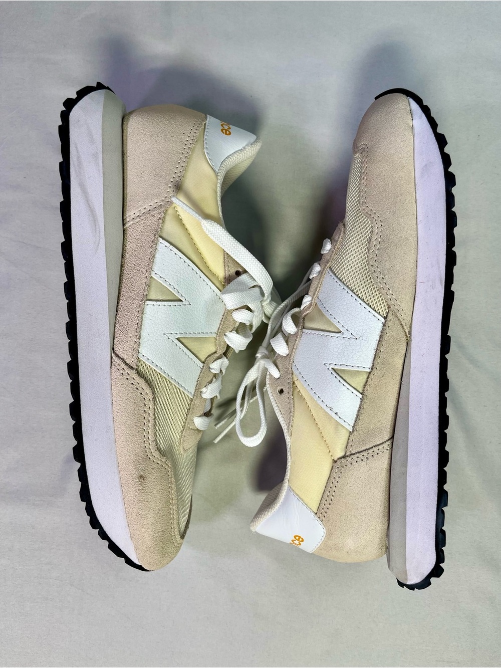 New Balance Women’s 237 Running Casual Shoes Sneaker Cream White - 9 - Picture 13 of 13